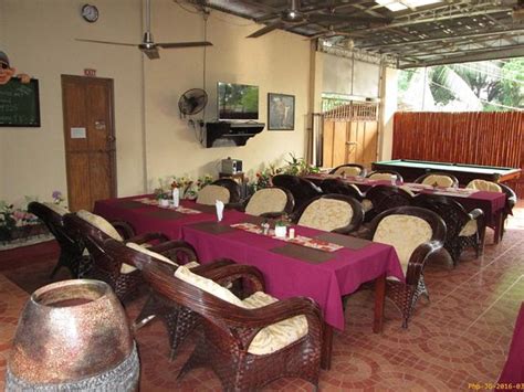 The Red Tulip Hotel Rooms: Pictures & Reviews .